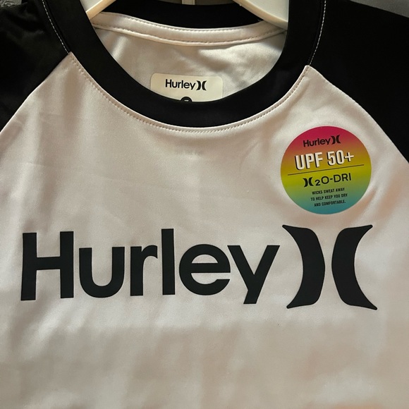 Hurley Swim Trunks and Shirt Boys 7 - Picture 3 of 6